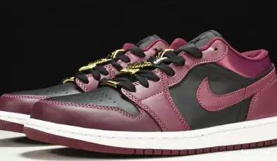 Hyperoad Dark Jordan 1 Beetroot Black Low 0630